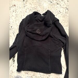 Lululemon zip up small